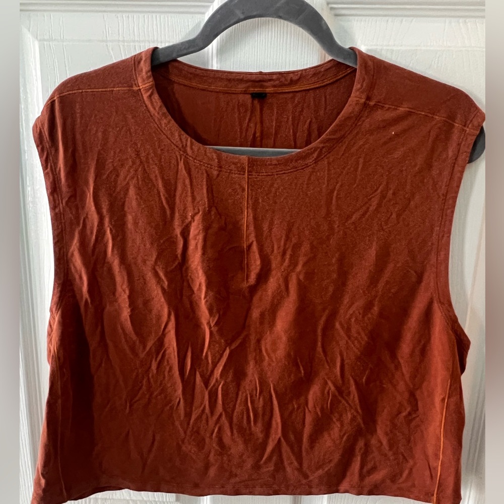 Lululemon cropped tank, size L / XL